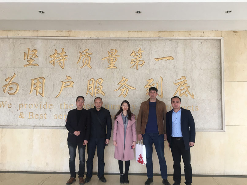乌兹别克斯坦客户/